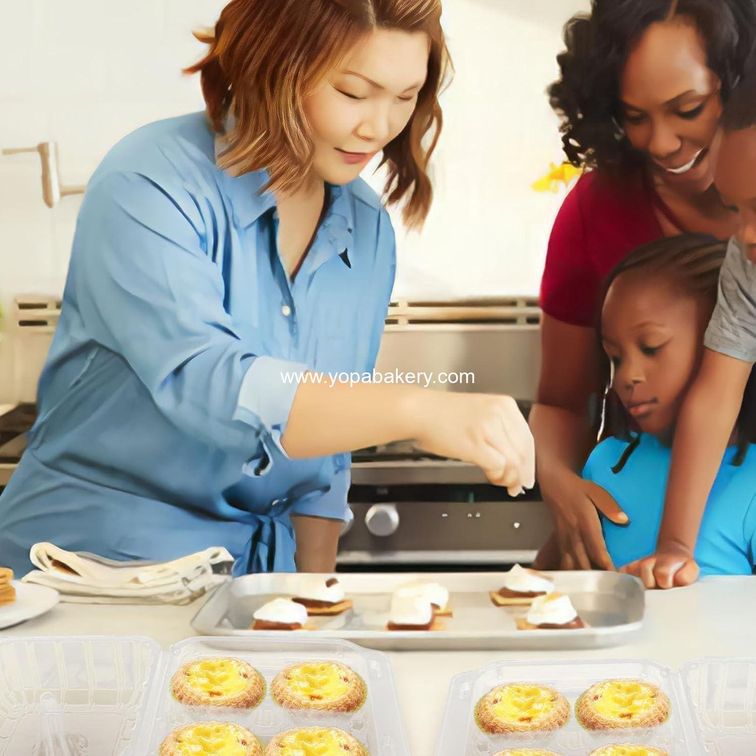 Wholesale 40 Pack 4-Compartment Clear Plastic Cupcake Containers with Deep Dome, 4-Cavity Holders for Bakery Muffins - Manufacturer