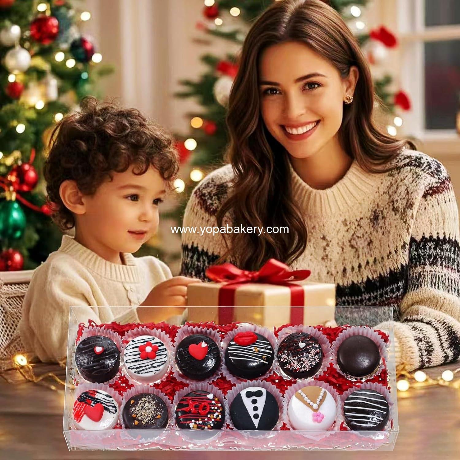 Wholesale 12PCS Clear Valentine Strawberry Boxes 12x5x2 Inches Cookie and Gift Boxes for Party Favors Factory