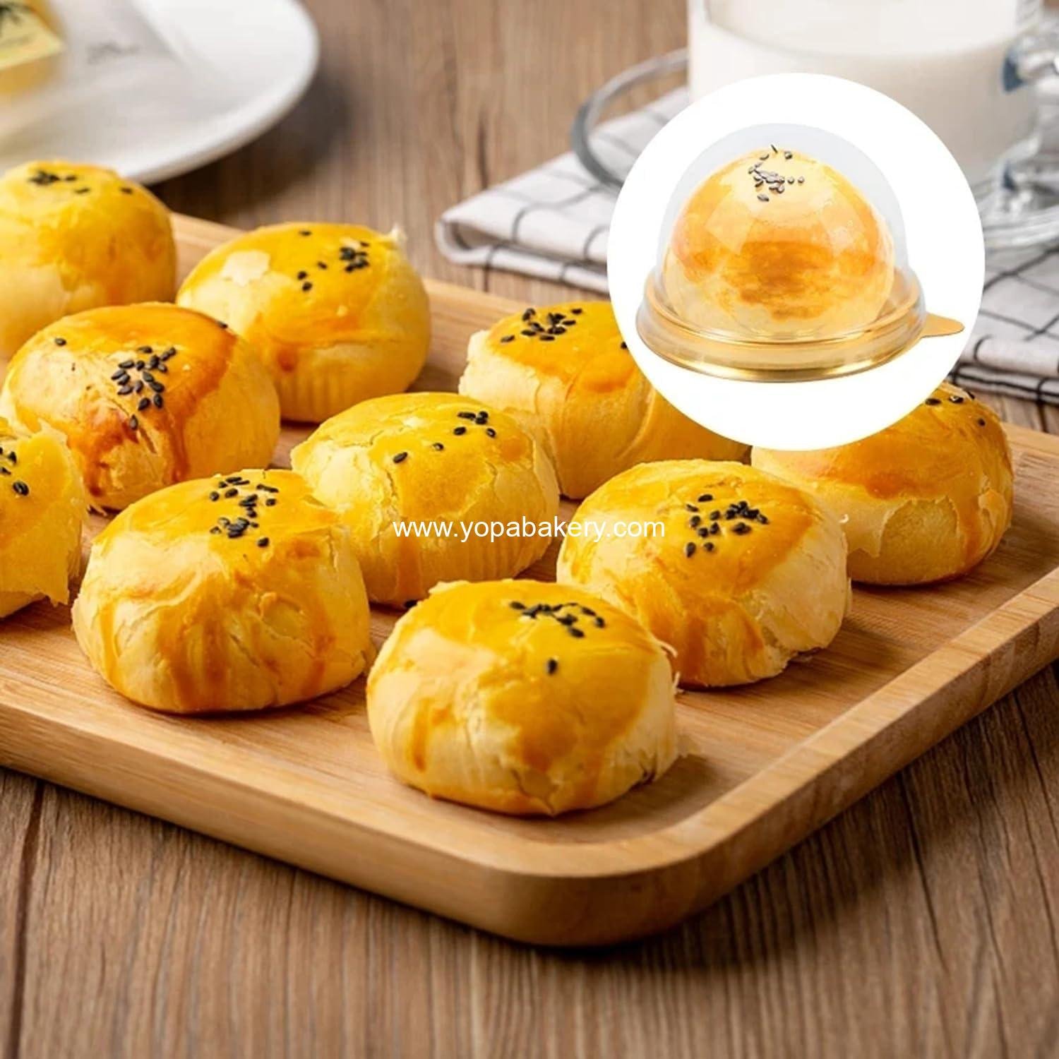 Wholesale 50Pcs Clear Plastic Mini Cake Box with Dome Lids, Mini Muffin and Mooncake Container, Pastry Baking Packaging for Weddings and Birthdays (Gold Base) - Factory Wholesale 50Pcs Clear Plastic Mini Cake Box with Dome Lids, Mini Muffin and Mooncake Container, Pastry Baking Packaging for Weddings and Birthdays (Gold Base) - Factory