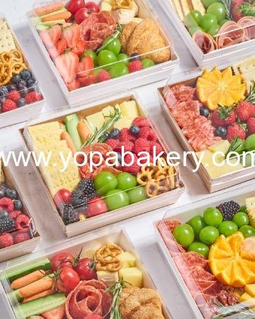 Wholesale 50-Pack 4x4 Inch White Paper Charcuterie Boxes with Clear Lids for Mini Cake Slices Bakery Containers Individual Desserts Cookies Strawberries Treats Factory