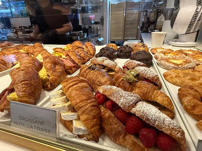 Le Parisien Bakery Review: NYC's Ultimate French Pastry Paradise Exposed!