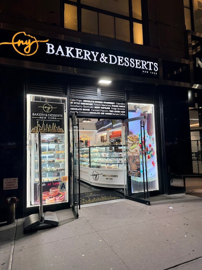 NY Bakery and Desserts Midtown Review: New York's Supreme Bakery Indulgence Revealed