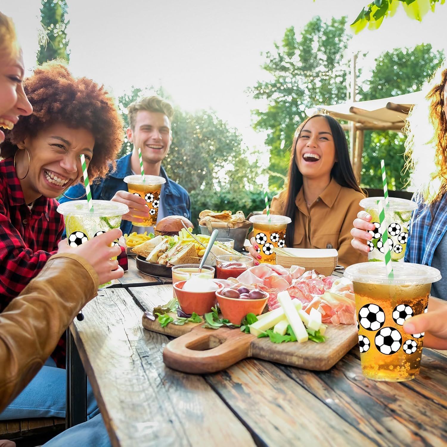 Wholesale 50 Pack 12oz Soccer Football Clear Plastic Cups with Lids Straws Disposable for Sports Party Factory