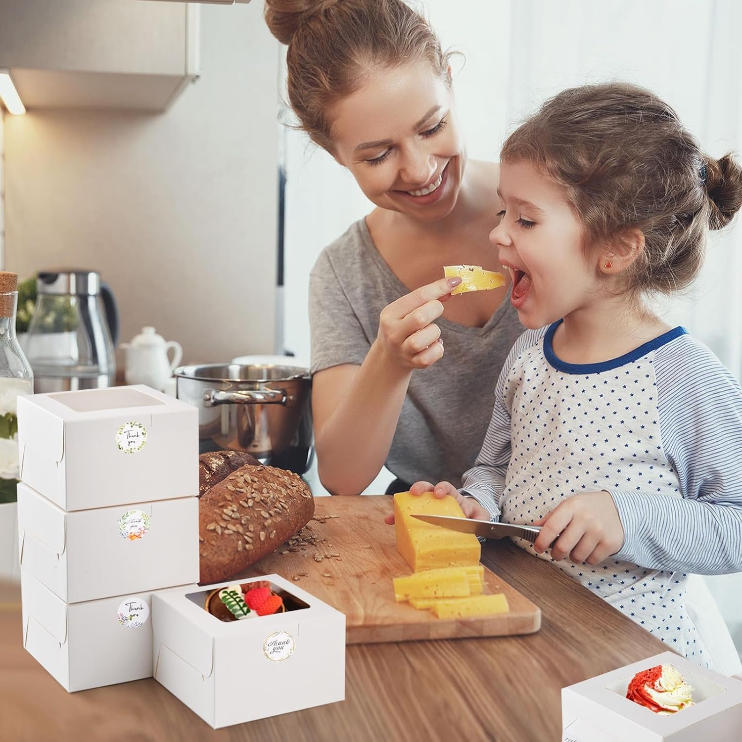 Wholesale 30pcs 4x4x2.5 Inch Small White Bakery Boxes with Window for Cookies Mini Cakes Desserts Pastries Cupcakes Factory