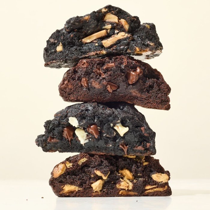 Levain Bakery Review: New York's Supreme Bakery Bliss Awaits Cookie Fanatics Levain Bakery Review: New York's Supreme Bakery Bliss Awaits Cookie Fanatics