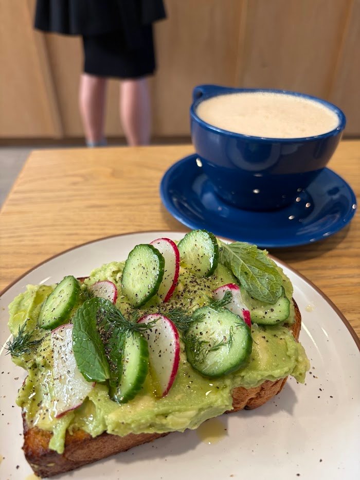 Juniper Bakery Review: San Francisco's Supreme Sourdough Showdown