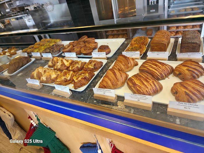 Juniper Bakery Review: San Francisco's Supreme Sourdough Showdown