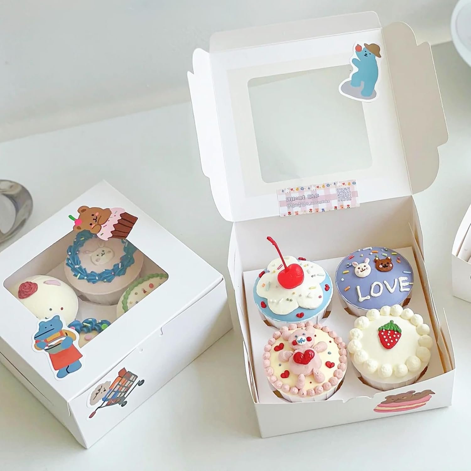Wholesale 50PCS 6.3x6.3x3 Inch Cupcake Boxes with Window Inserts Stickers 4 Holes for Cookies Muffins Pastries Desserts Donuts Factory