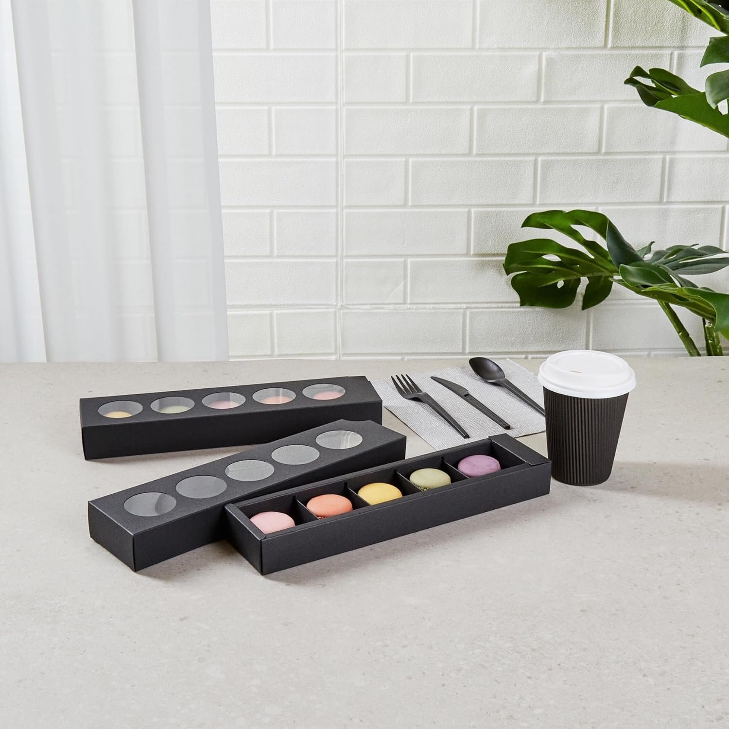 Wholesale 12 Inch Macaron Boxes 100 Pack Holds 5 with Lids Black Paper Gift Packaging Separate Compartments for Gifts Parties Factory