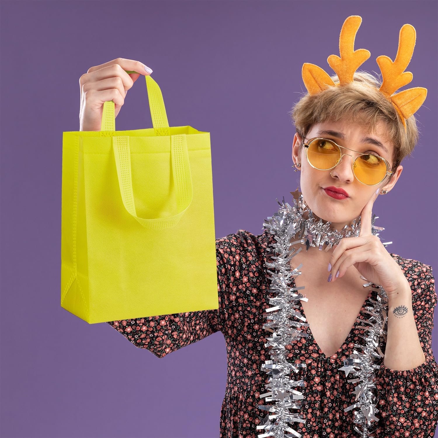 Wholesale 30 Pcs Medium Gift Bags with Handles Rainbow Reusable Non-Woven Party Favor Bags with Tissues for Kids Birthday Baby Shower Wedding Supplies Factory