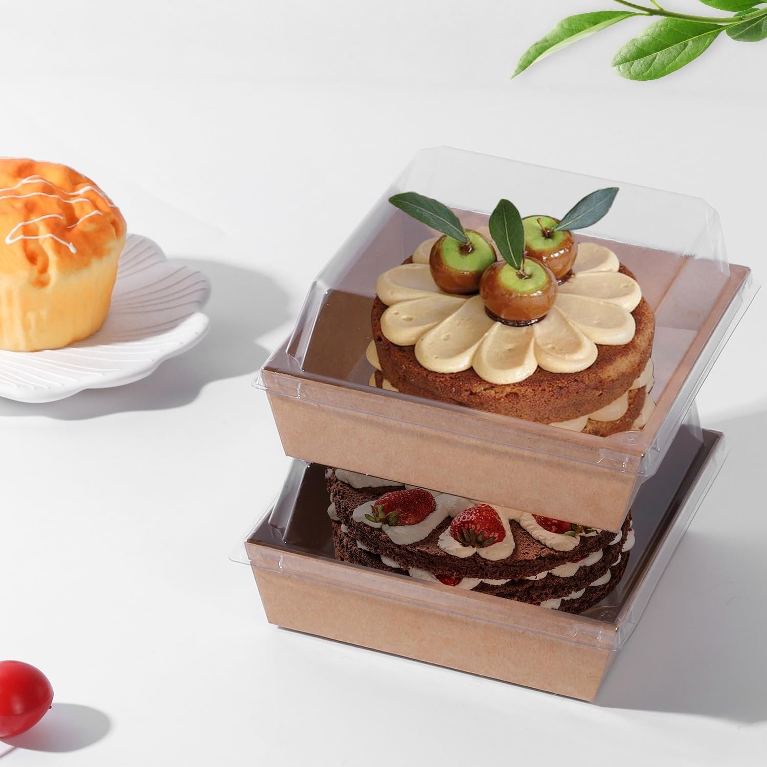 Wholesale 100 Pack 5-Inch Small Charcuterie Boxes with Clear Lids Disposable Mini Food Containers for Sandwiches Sushi Bakery Desserts Cake Slices Strawberries Brown Factory