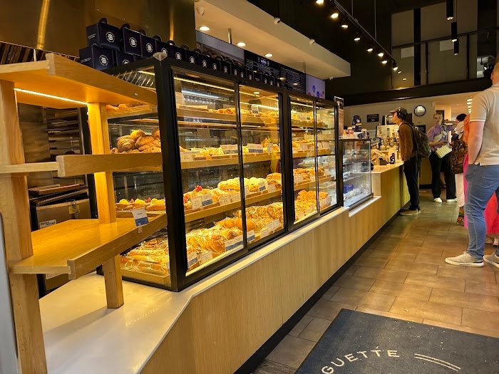 What’s the Buzz About Paris Baguette at 550 Market St? San Francisco Bakery Review What’s the Buzz About Paris Baguette at 550 Market St? San Francisco Bakery Review