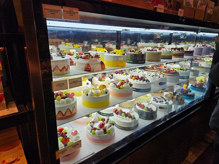 What You Need to Know Before Indulging at Tous Les Jours Bakery on 31 W 32nd St – Review