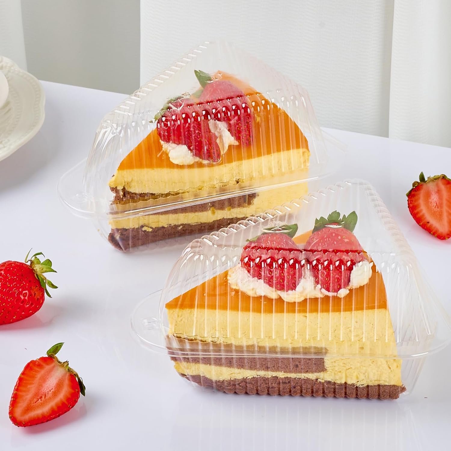 Wholesale 50 Pack Clear Plastic Cake Slice Containers with Hinged Lids Disposable Triangle Boxes for Cheesecake Pie Sandwiches Desserts Factory