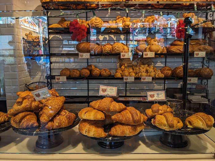 Honest Boudin Bakery Cafe Review: Pier 39's Top Bakery Gem in San Francisco Honest Boudin Bakery Cafe Review: Pier 39's Top Bakery Gem in San Francisco