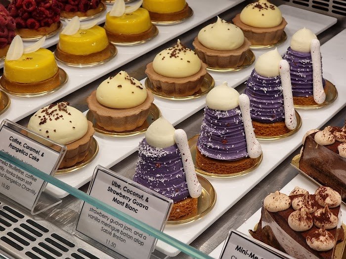 Dominique Ansel Bakery Review: NYC's Cronut Wonderland on Spring Street Revealed Dominique Ansel Bakery Review: NYC's Cronut Wonderland on Spring Street Revealed