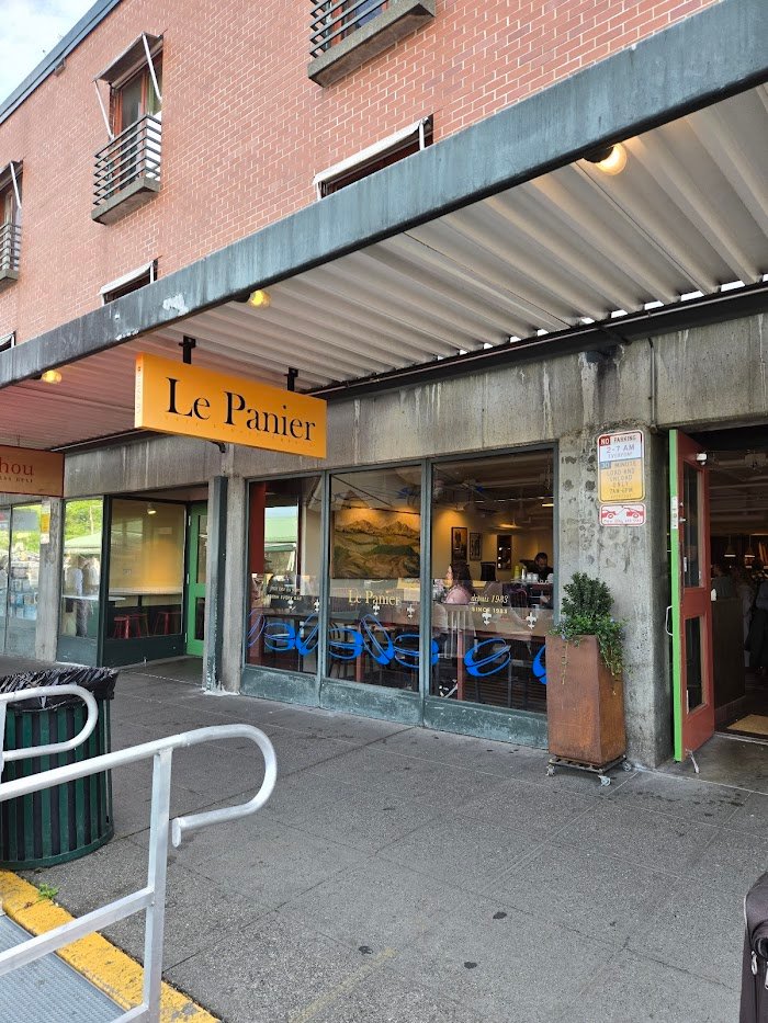 Le Panier Bakery Review: Seattle's Pike Place Gem for Unrivaled French Delights