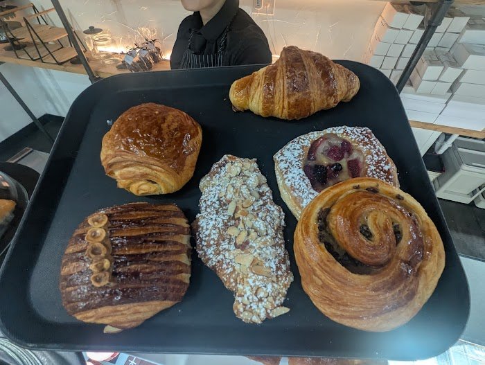 La Parisienne French Bakery Review: Seattle's Premier Destination for Exquisite Pastries