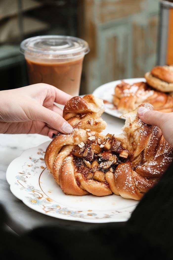 Fabrique Artisan Bakery Review: Uncovering the Supreme Swedish Treats in New York's Meatpacking District