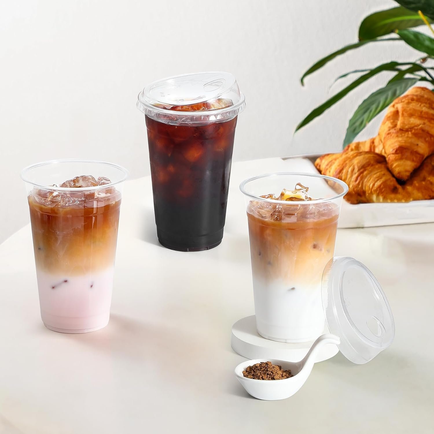 Wholesale 100 Pack 24 oz Disposable Clear Plastic Cups with Strawless Sip Lids for Iced Coffee Bubble Tea Cold Beverages BPA Free Manufacturer