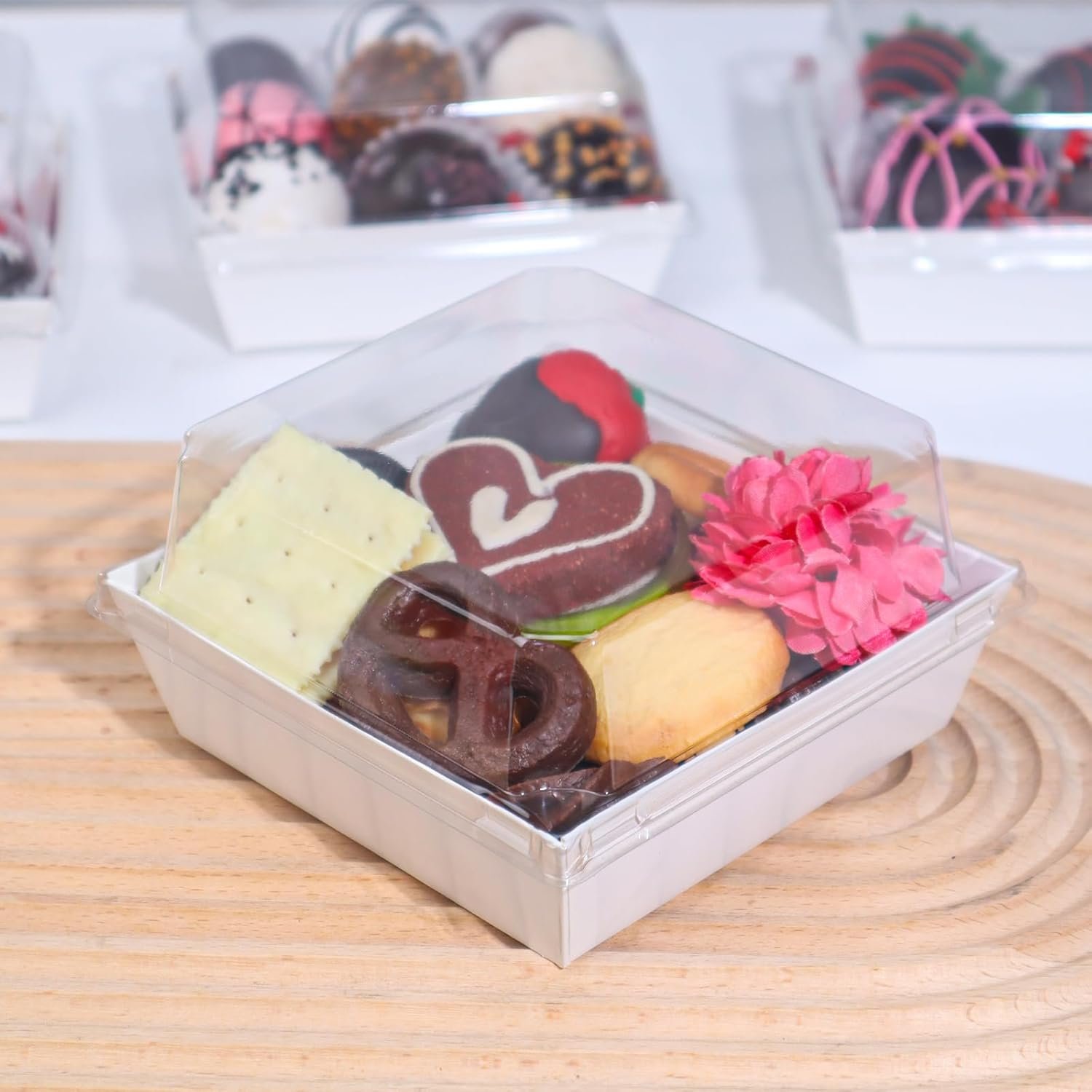 Wholesale 100 Pack 4x4x2.5 Inch Charcuterie Boxes with Clear Lids for Bakery Chocolate Covered Strawberries Mini Cake Pie Packaging Christmas Valentines Halloween Easter Manufacturer Wholesale 100 Pack 4x4x2.5 Inch Charcuterie Boxes with Clear Lids for Bakery Chocolate Covered Strawberries Mini Cake Pie Packaging Christmas Valentines Halloween Easter Manufacturer