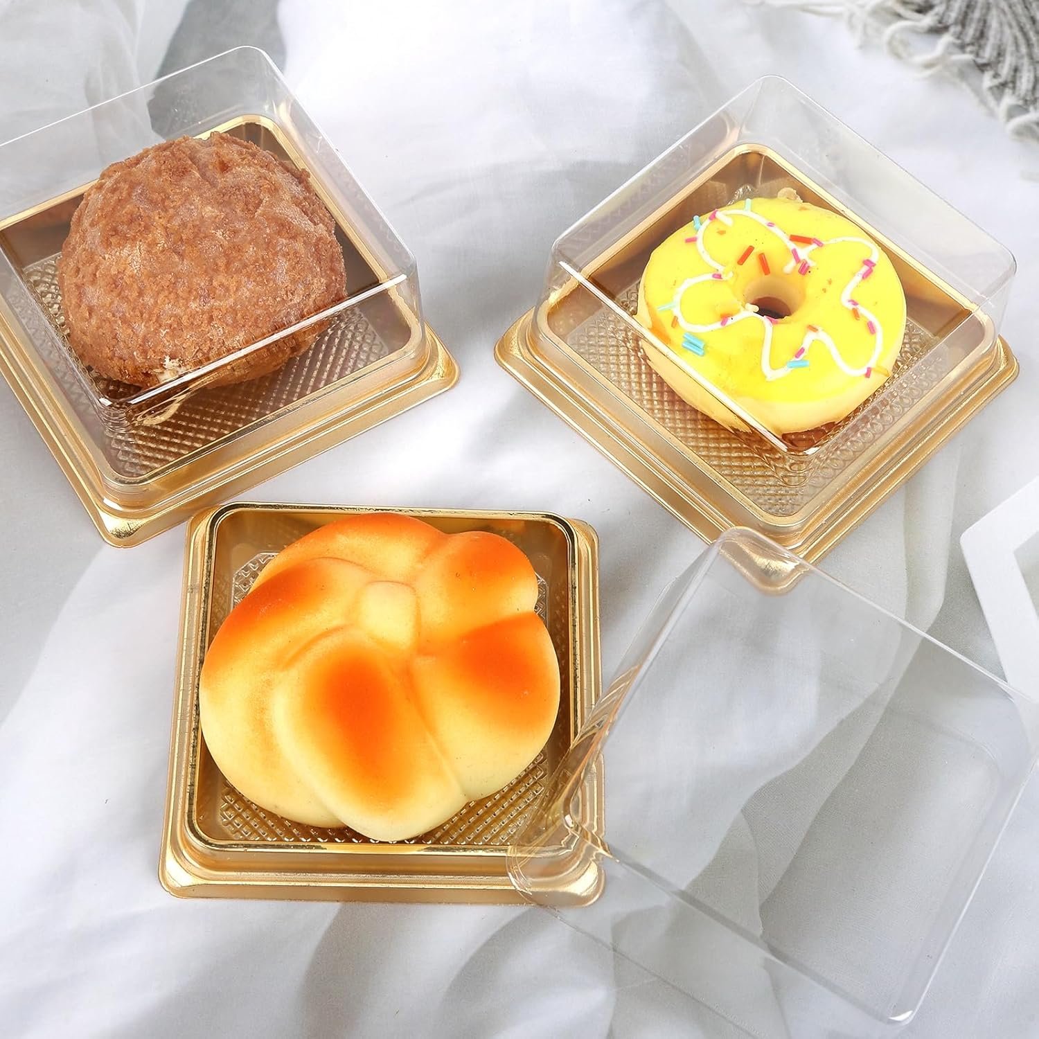 Wholesale 50 Pack Clear Plastic Mini Cake Boxes 3 Inch Bottom x 1-1/2 Inch Height for Gold Cake Pans Muffins Cookies Wedding Birthday Gifts Manufacturer Wholesale 50 Pack Clear Plastic Mini Cake Boxes 3 Inch Bottom x 1-1/2 Inch Height for Gold Cake Pans Muffins Cookies Wedding Birthday Gifts Manufacturer