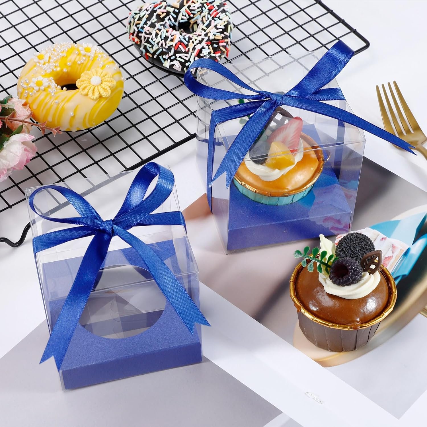 Wholesale 50Pcs 3.5 Inch Clear Plastic Single Cupcake Boxes with Inserts and Ribbon for Cake Dessert Wedding Birthday Party Blue Manufacturer
