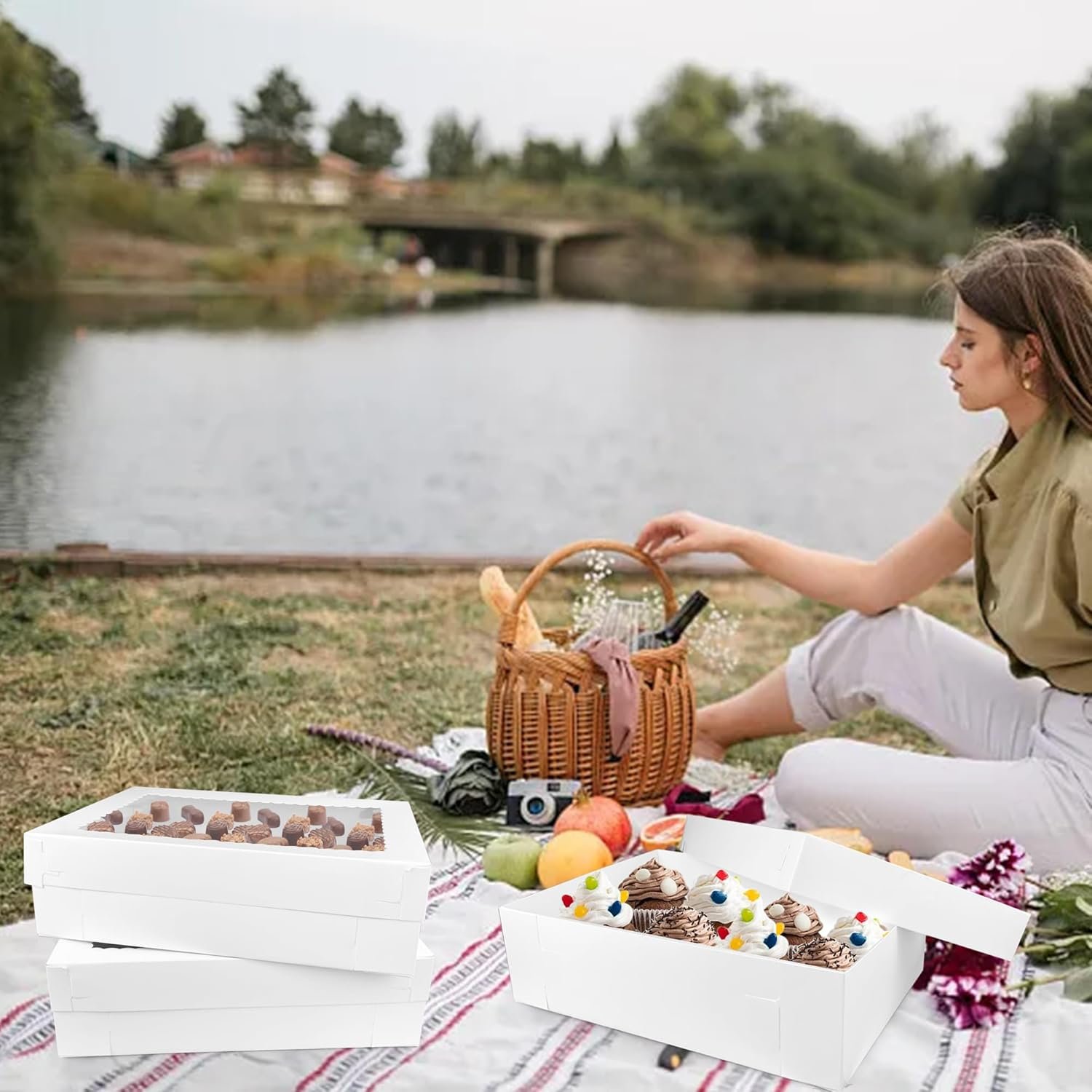 Wholesale 15 PCS 14x10x4 Inch Cake Boxes with Window White Bakery Boxes for Donuts Cookies Desserts Cupcakes Pastries Pies Packaging Manufacturer