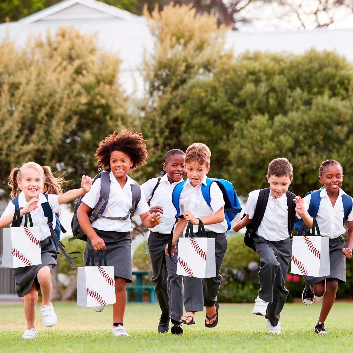 Wholesale 24 PCS Reusable Non-Woven Baseball Gift Bags with Handles Sports Party Favors for Birthday Supplies Manufacturer