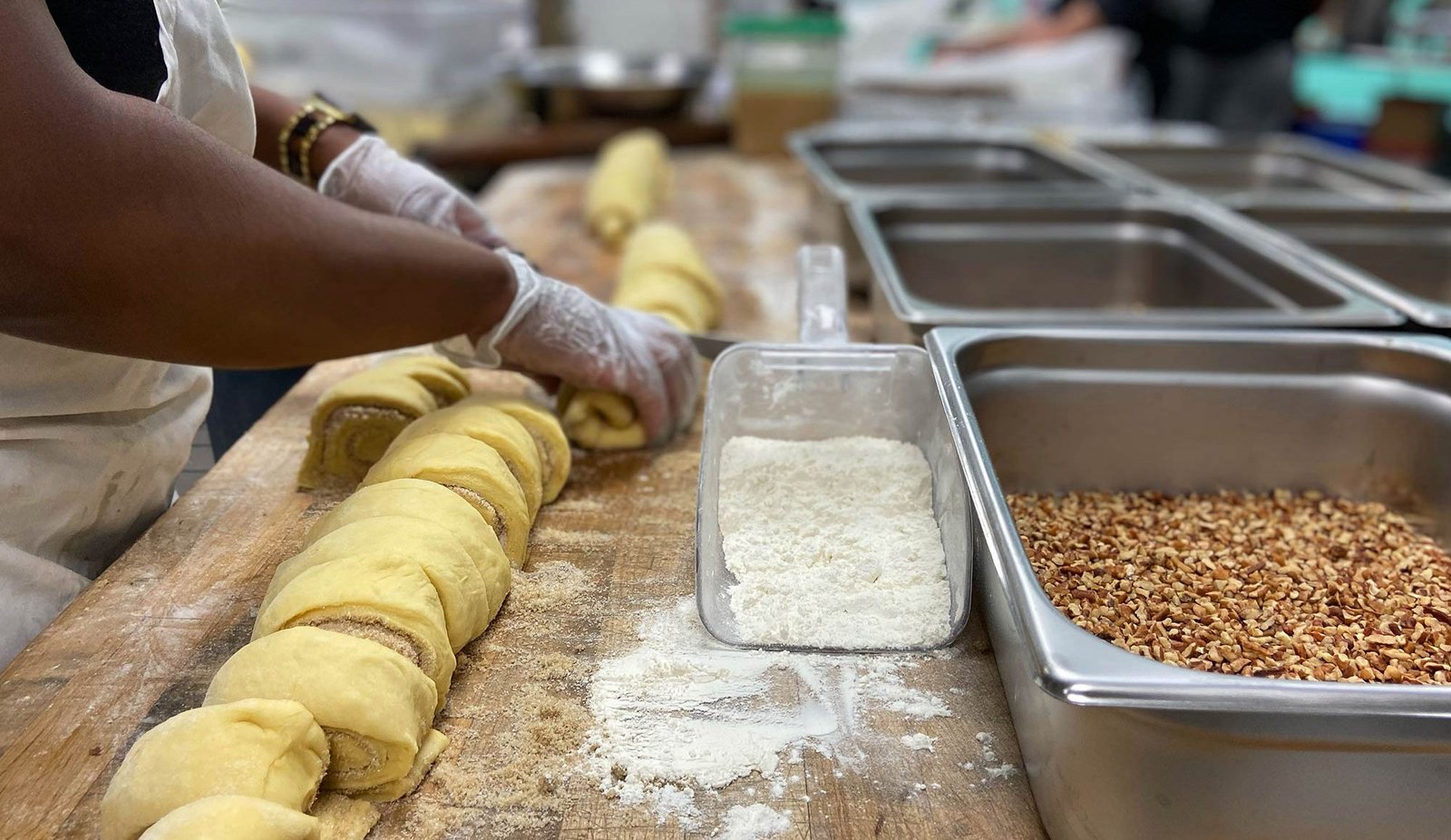 10 Sweetest Bakery Shops in Cleveland, Ohio For Every Dessert Lover 10 Sweetest Bakery Shops in Cleveland, Ohio For Every Dessert Lover